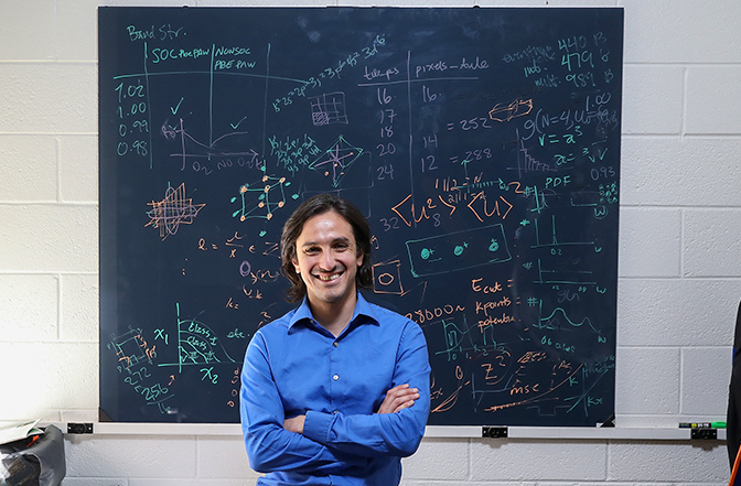 Jorge Muñoz, Ph.D., assistant professor of physics at The University of Texas at El Paso, has been named a 2022 Cottrell Scholar by the Research Corporation for Science Advancement. Photo: J.R. Hernandez / UTEP Marketing and Communications 