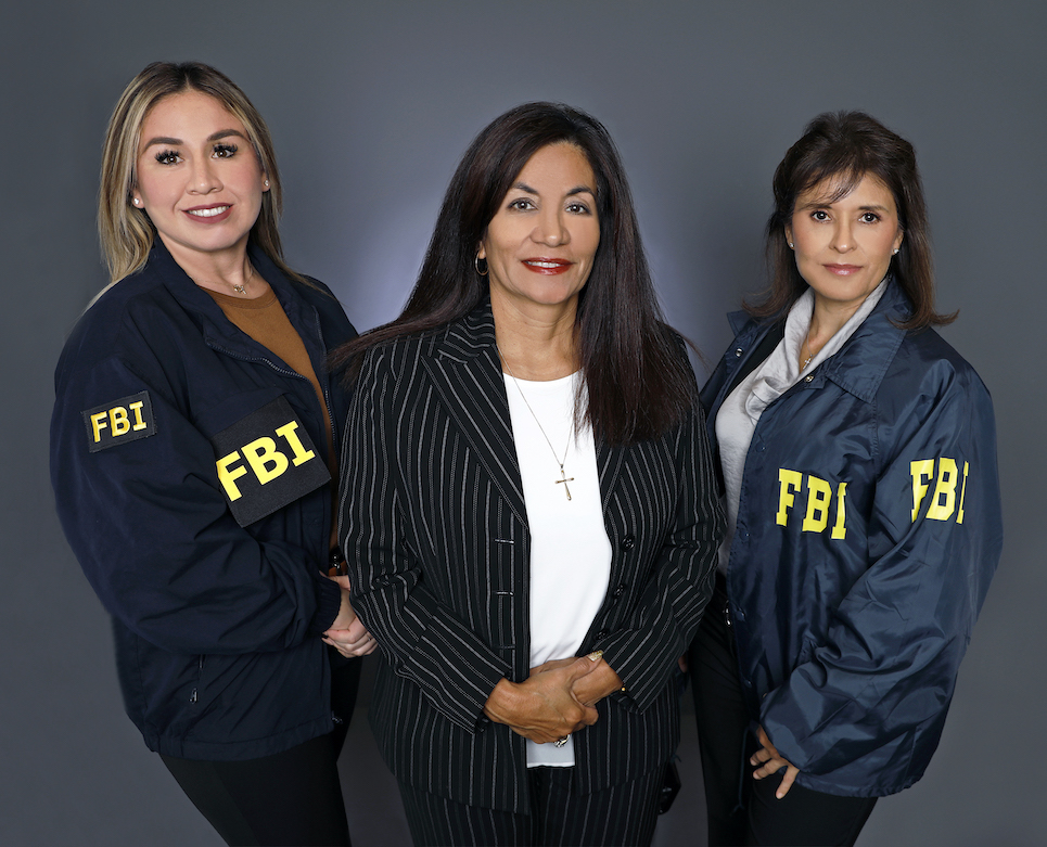 female fbi agent