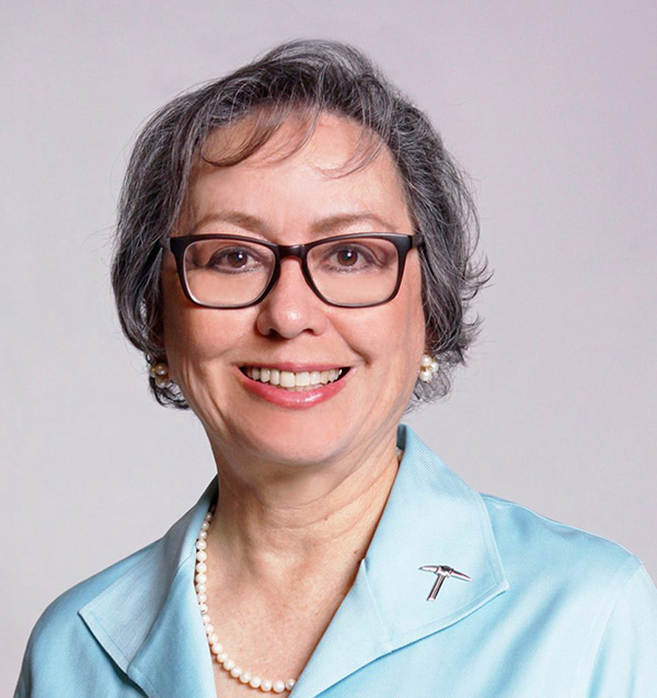 Ann Gates, Ph.D., vice provost at The University of Texas at El Paso (UTEP) has been awarded the 2021 Alfredo de Los Santos Jr. Distinguished Leadership Award – a prestigious honor by the American Association of Hispanics in Higher Education (AAHHE).  