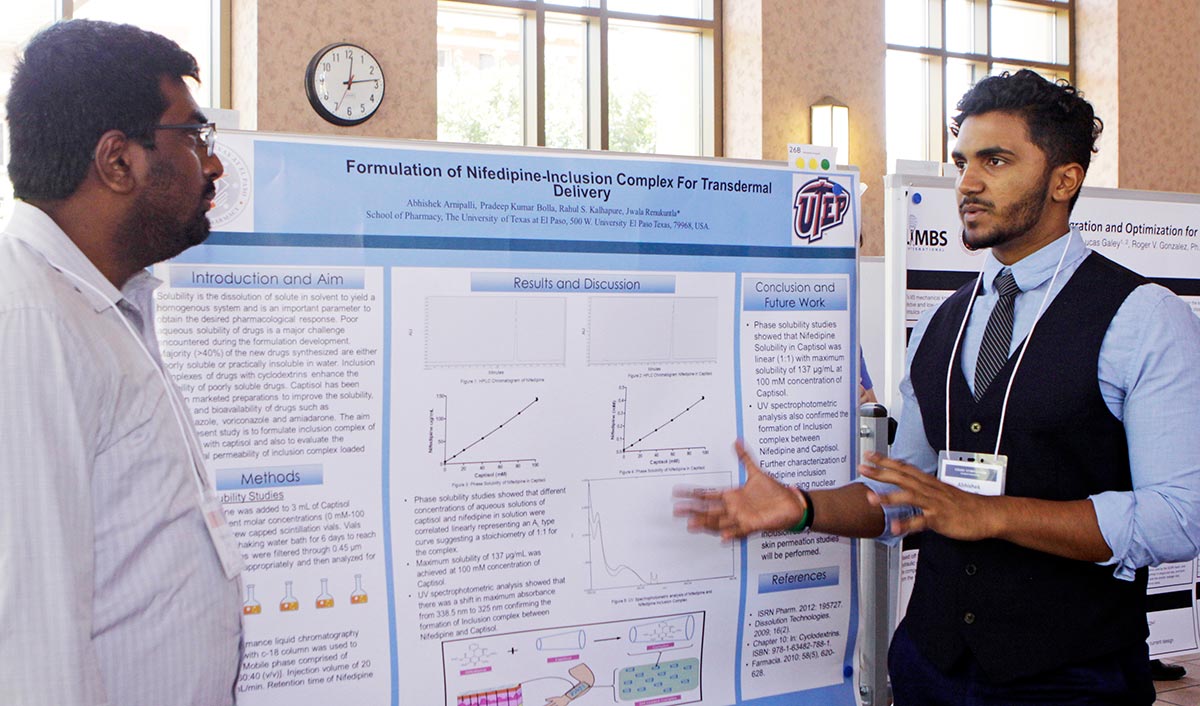 Abishek Amipalli presents his research project Saturday, Aug. 4, 2018, during the UTEP Campus Office of Undergraduate Research Initiatives (COURI) Summer Symposium at the Undergraduate Learning Center. More than 160 students presented findings from team research projects. Photo: Laura Trejo / UTEP Communications 
