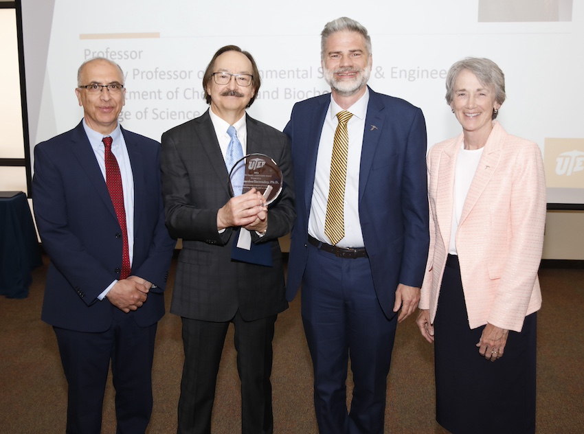 4-24-24-research-and-innovation-ceremony-ipa-8368-1.jpg